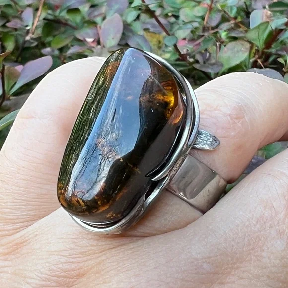 VINTAGE HUGE BALTIC AMBER STATEMENT RING SCANDINAVIAN OR POLISH MADE STERLING